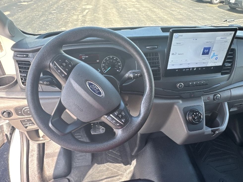 Cargo Van (Panel Van)-Alternative Fuel Trucks & Tractors-Ford-2022-TRAN350E-East Chicago-IN-4,773\n\t\tmiles-$ 38,750 - Image 18