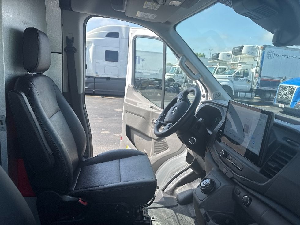 Cargo Van (Panel Van)-Alternative Fuel Trucks & Tractors-Ford-2022-TRAN350E-East Chicago-IN-4,773\n\t\tmiles-$ 38,750 - Image 22