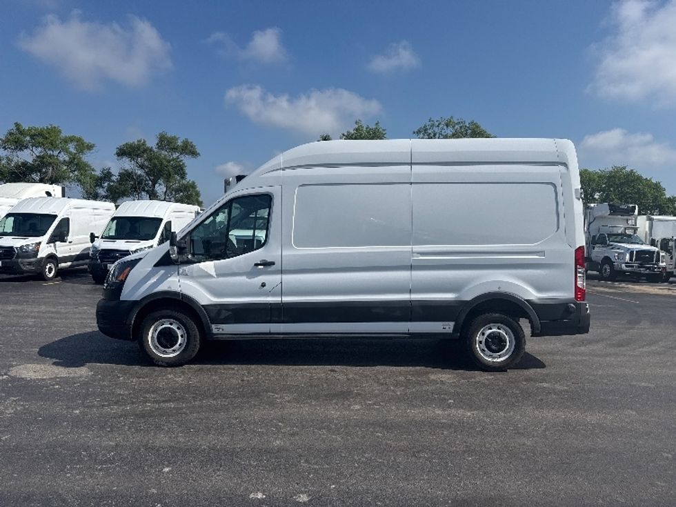 Cargo Van (Panel Van)-Alternative Fuel Trucks & Tractors-Ford-2022-TRAN350E-East Chicago-IN-4,773\n\t\tmiles-$ 38,750 - Image 4
