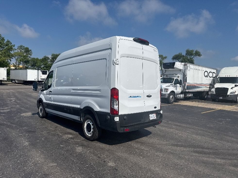Cargo Van (Panel Van)-Alternative Fuel Trucks & Tractors-Ford-2022-TRAN350E-East Chicago-IN-4,773\n\t\tmiles-$ 38,750 - Image 6