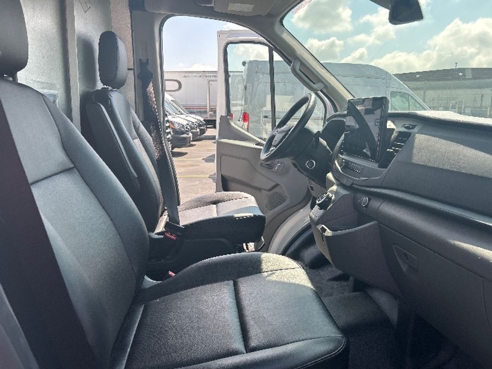 Cargo Van (Panel Van)-Alternative Fuel Trucks & Tractors-Ford-2022-TRAN350E-East Chicago-IN-642\n\t\tmiles-$ 39,000 - Image 22