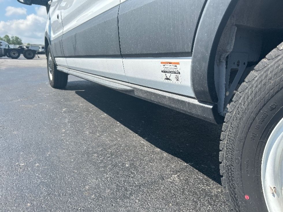 Cargo Van (Panel Van)-Alternative Fuel Trucks & Tractors-Ford-2022-TRAN350E-East Chicago-IN-642\n\t\tmiles-$ 39,000 - Image 5