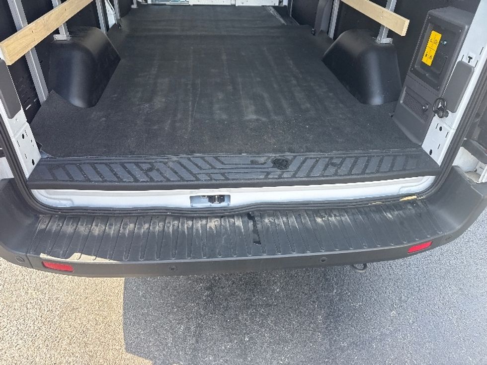 Cargo Van (Panel Van)-Alternative Fuel Trucks & Tractors-Ford-2022-TRAN350E-East Chicago-IN-961\n\t\tmiles-$ 38,750 - Image 10