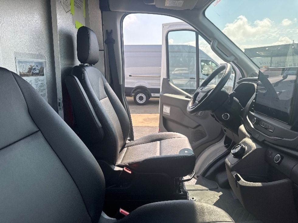 Cargo Van (Panel Van)-Alternative Fuel Trucks & Tractors-Ford-2022-TRAN350E-East Chicago-IN-961\n\t\tmiles-$ 38,750 - Image 22