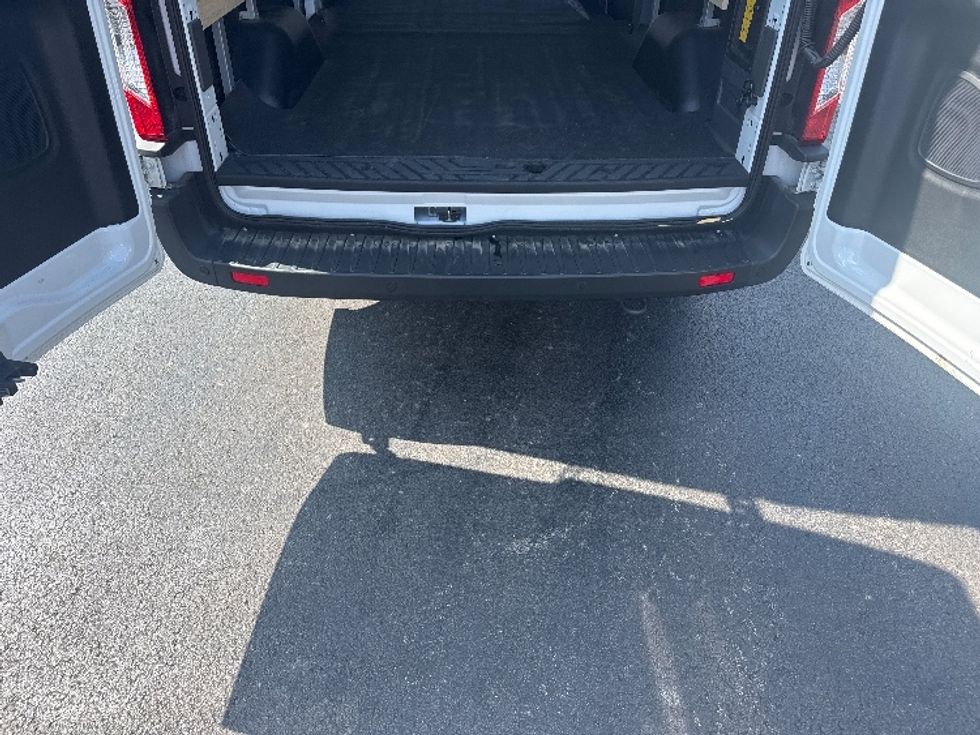 Cargo Van (Panel Van)-Alternative Fuel Trucks & Tractors-Ford-2022-TRAN350E-East Chicago-IN-961\n\t\tmiles-$ 38,750 - Image 9