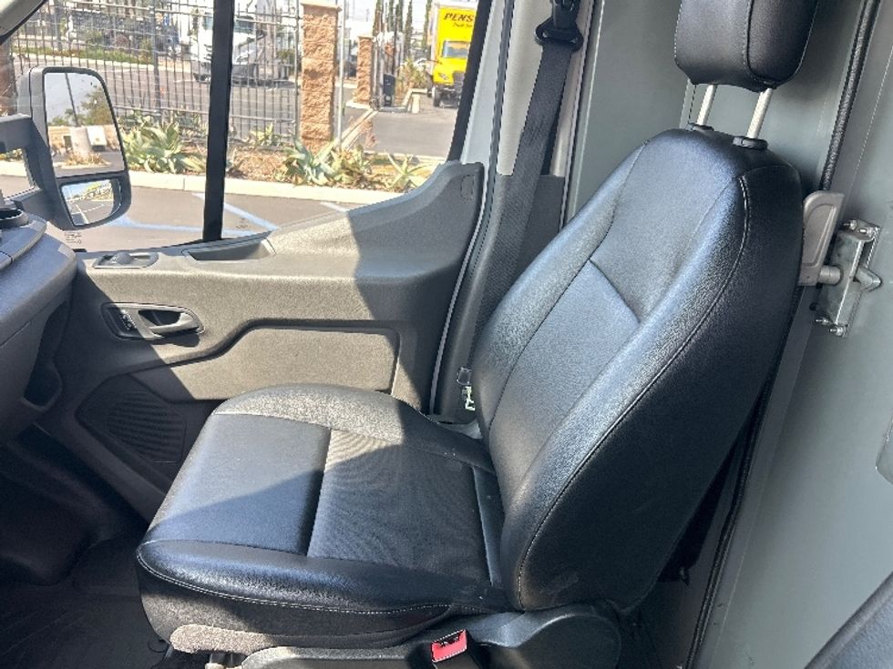 Cargo Van (Panel Van)-Alternative Fuel Trucks & Tractors-Ford-2022-TRAN350E-Fontana-CA-41,670\n\t\tmiles-$ 30,750 - Image 18
