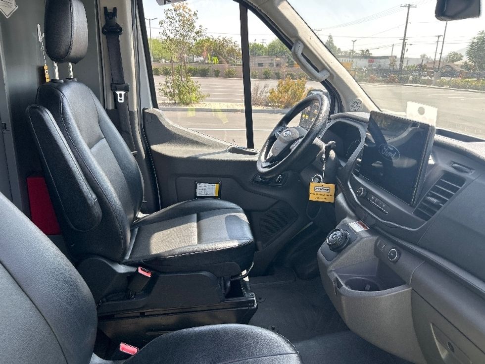 Cargo Van (Panel Van)-Alternative Fuel Trucks & Tractors-Ford-2022-TRAN350E-Fontana-CA-41,670\n\t\tmiles-$ 30,750 - Image 21