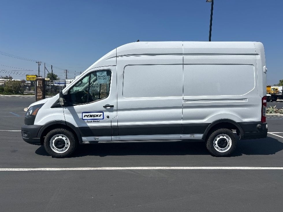 Cargo Van (Panel Van)-Alternative Fuel Trucks & Tractors-Ford-2022-TRAN350E-Fontana-CA-41,670\n\t\tmiles-$ 30,750 - Image 4