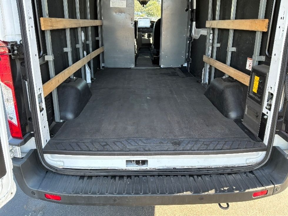 Cargo Van (Panel Van)-Alternative Fuel Trucks & Tractors-Ford-2022-TRAN350E-Fontana-CA-46,254\n\t\tmiles-$ 35,000 - Image 10