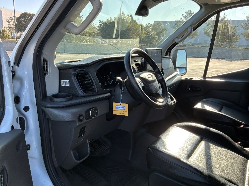 Cargo Van (Panel Van)-Alternative Fuel Trucks & Tractors-Ford-2022-TRAN350E-Fontana-CA-46,254\n\t\tmiles-$ 35,000 - Image 17