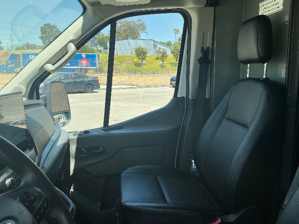 Cargo Van (Panel Van)-Alternative Fuel Trucks & Tractors-Ford-2022-TRAN350E-Fontana-CA-50,000\n\t\tmiles-$ 36,250 - Image 19