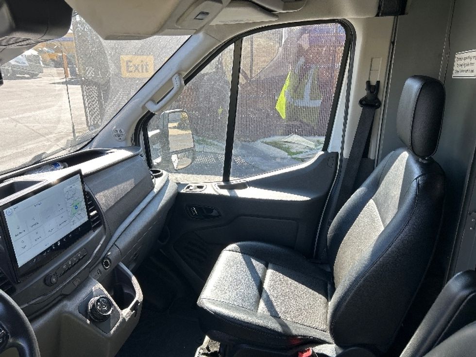 Cargo Van (Panel Van)-Alternative Fuel Trucks & Tractors-Ford-2022-TRAN350E-Fontana-CA-53,767\n\t\tmiles-$ 34,250 - Image 18