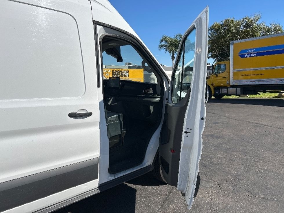 Cargo Van (Panel Van)-Alternative Fuel Trucks & Tractors-Ford-2022-TRAN350E-Fontana-CA-53,767\n\t\tmiles-$ 34,250 - Image 19