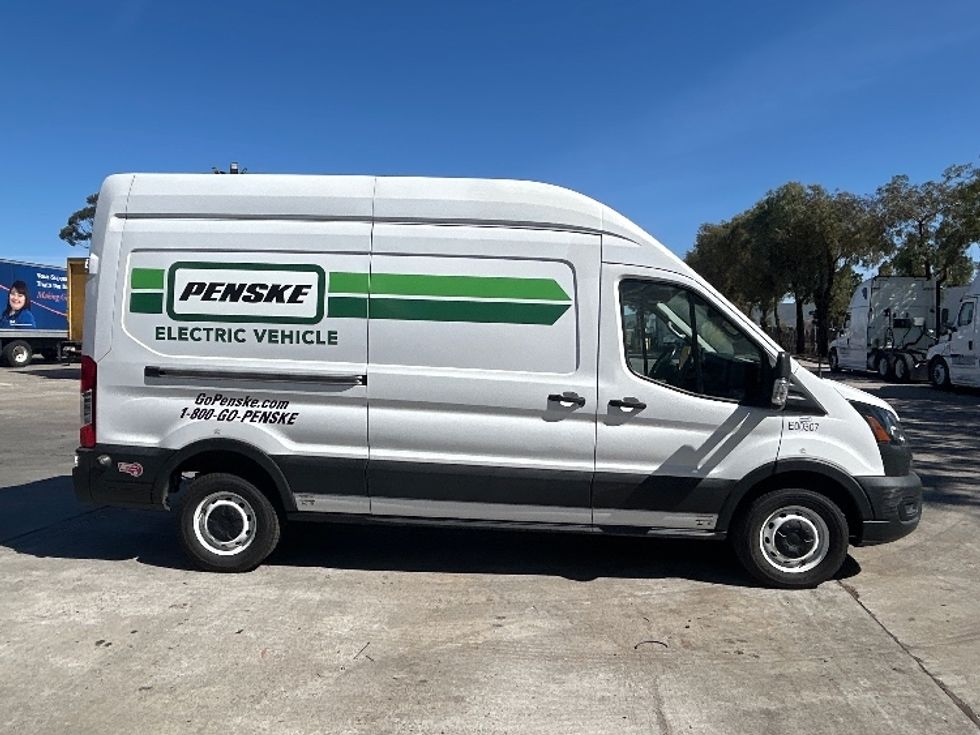 Cargo Van (Panel Van)-Alternative Fuel Trucks & Tractors-Ford-2022-TRAN350E-Fontana-CA-73,711\n\t\tmiles-$ 32,250 - Image 13