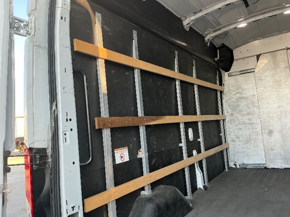 Cargo Van (Panel Van)-Alternative Fuel Trucks & Tractors-Ford-2022-TRAN350E-Fort Worth-TX-47,693\n\t\tmiles-$ 35,750 - Image 10