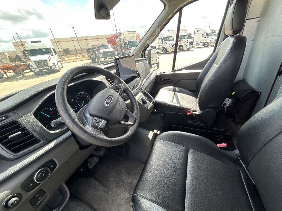 Cargo Van (Panel Van)-Alternative Fuel Trucks & Tractors-Ford-2022-TRAN350E-Fort Worth-TX-7,347\n\t\tmiles-$ 28,000 - Image 17