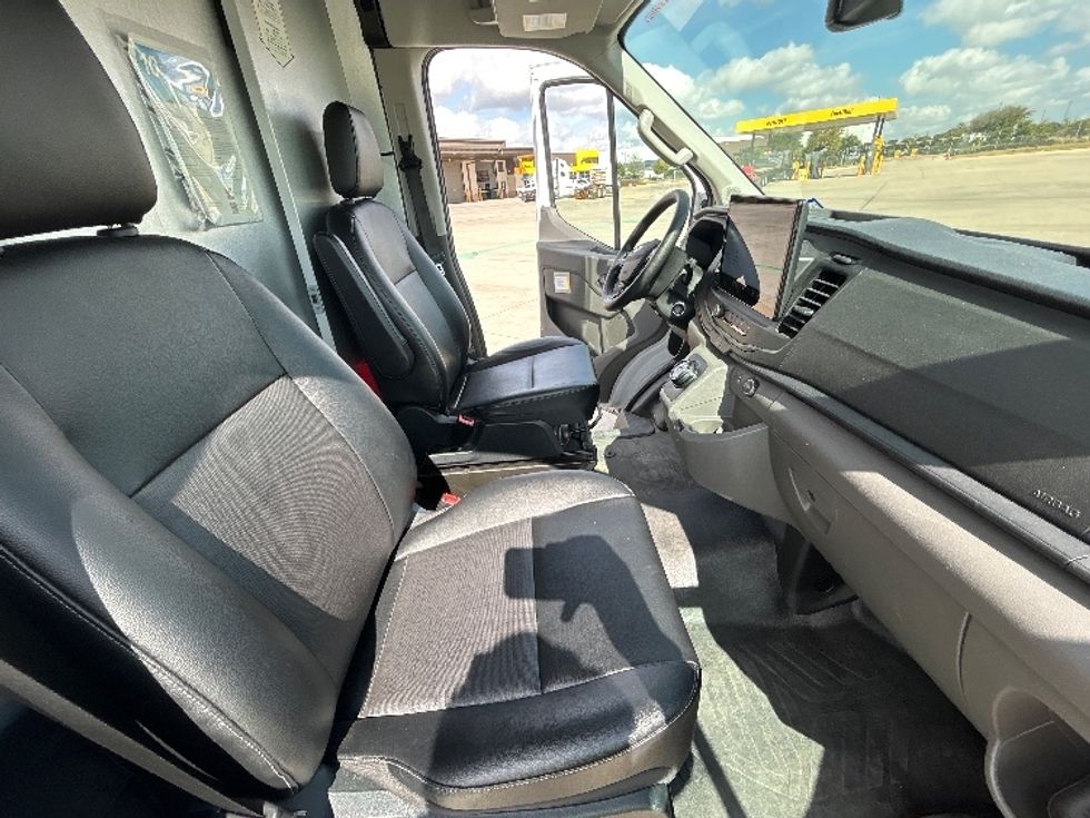 Cargo Van (Panel Van)-Alternative Fuel Trucks & Tractors-Ford-2022-TRAN350E-Fort Worth-TX-7,347\n\t\tmiles-$ 28,000 - Image 22