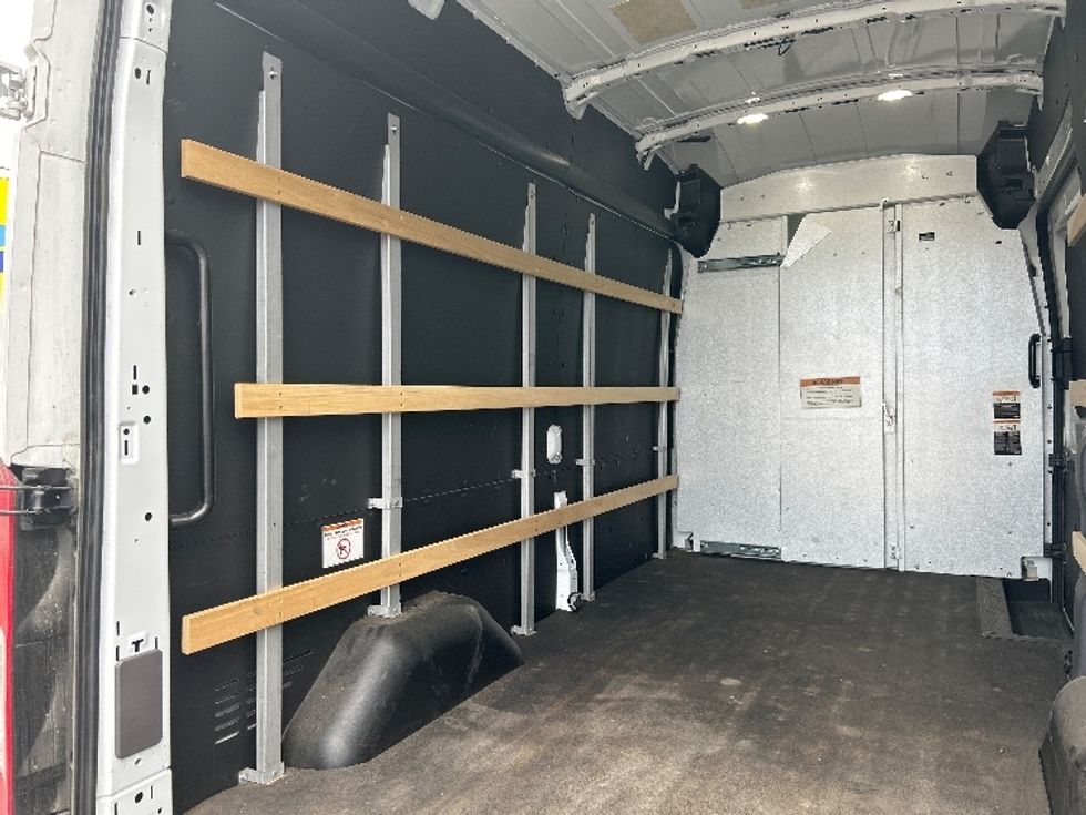 Cargo Van (Panel Van)-Alternative Fuel Trucks & Tractors-Ford-2022-TRAN350E-Fresno-CA-10,954\n\t\tmiles-$ 40,000 - Image 10