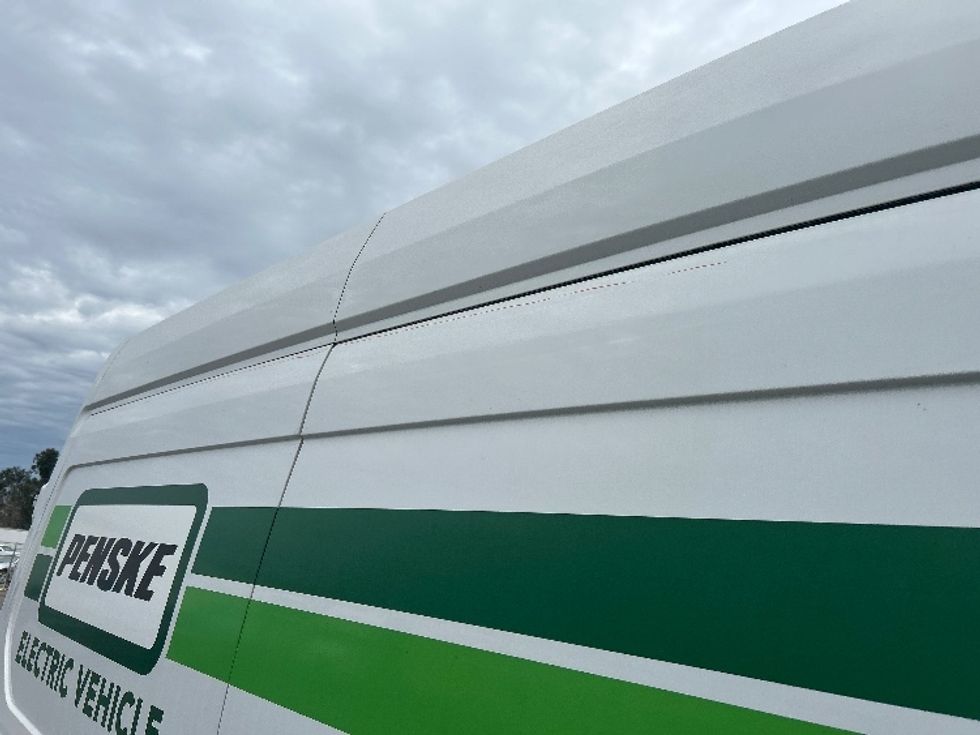 Cargo Van (Panel Van)-Alternative Fuel Trucks & Tractors-Ford-2022-TRAN350E-Fresno-CA-10,954\n\t\tmiles-$ 40,000 - Image 25