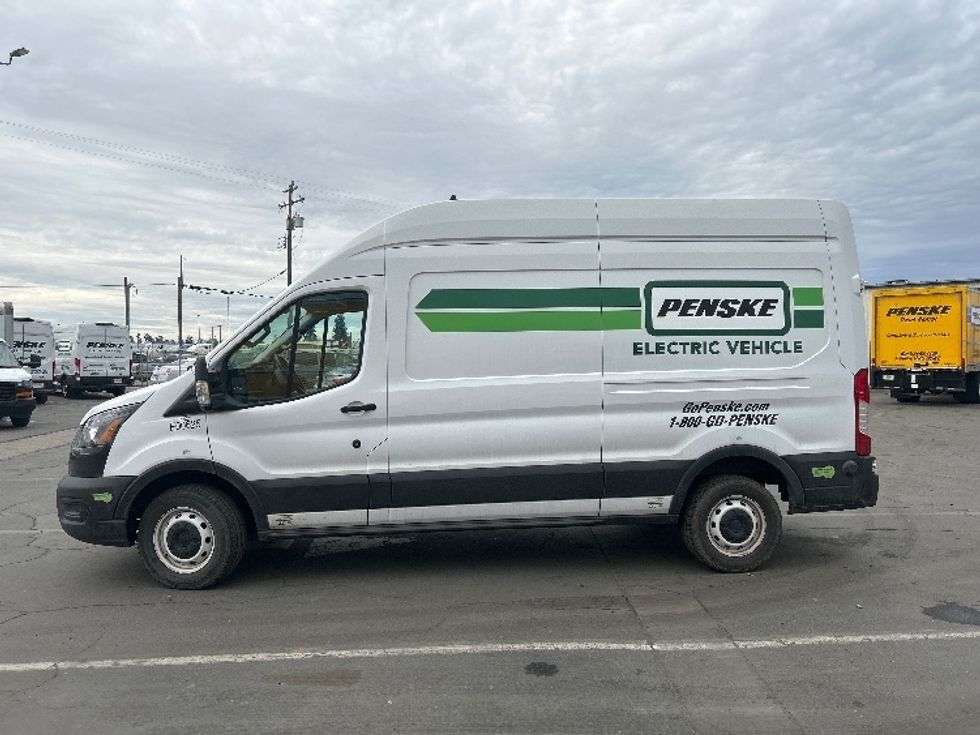 2022 Ford Transit photo 4