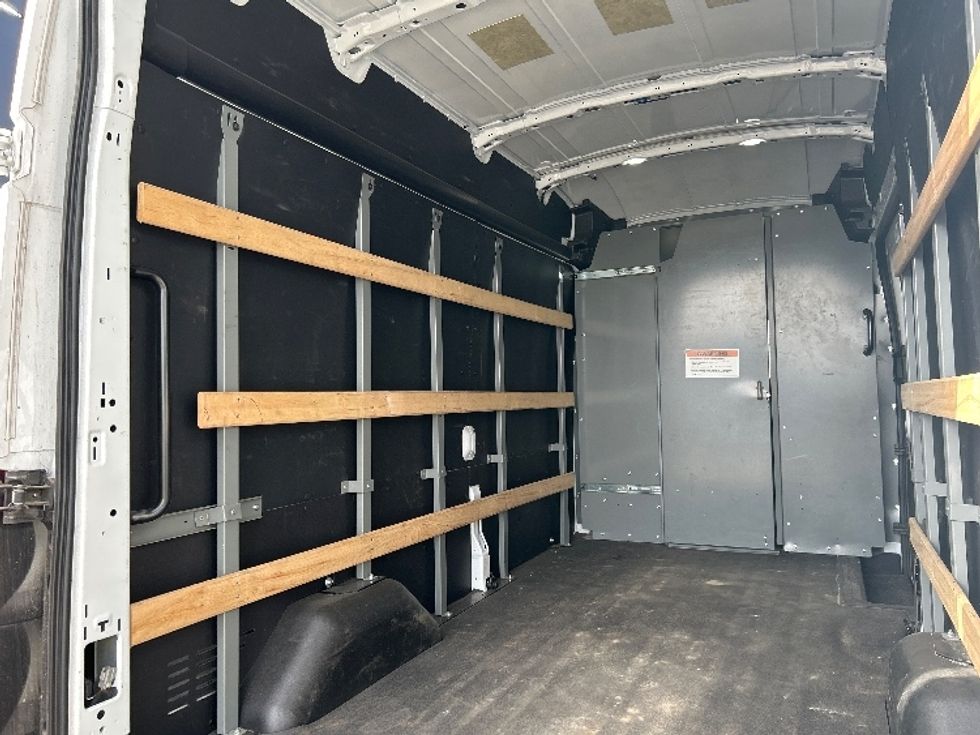 Cargo Van (Panel Van)-Alternative Fuel Trucks & Tractors-Ford-2022-TRAN350E-Fresno-CA-12,718\n\t\tmiles-$ 40,000 - Image 9