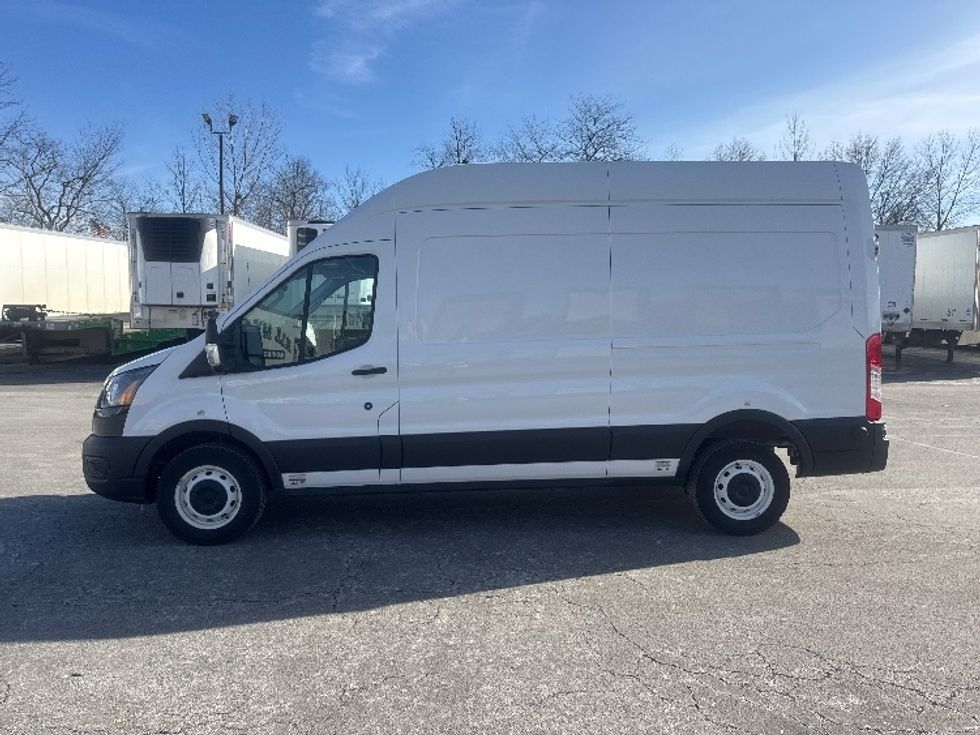 Cargo Van (Panel Van)-Alternative Fuel Trucks & Tractors-Ford-2022-TRAN350E-Gahanna-OH-8,892\n\t\tmiles-$ 39,750 - Image 4