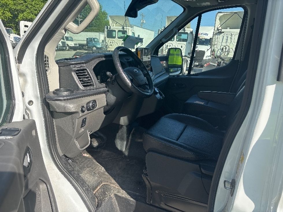 Cargo Van (Panel Van)-Alternative Fuel Trucks & Tractors-Ford-2022-TRAN350E-Greer-SC-11,379\n\t\tmiles-$ 38,750 - Image 15
