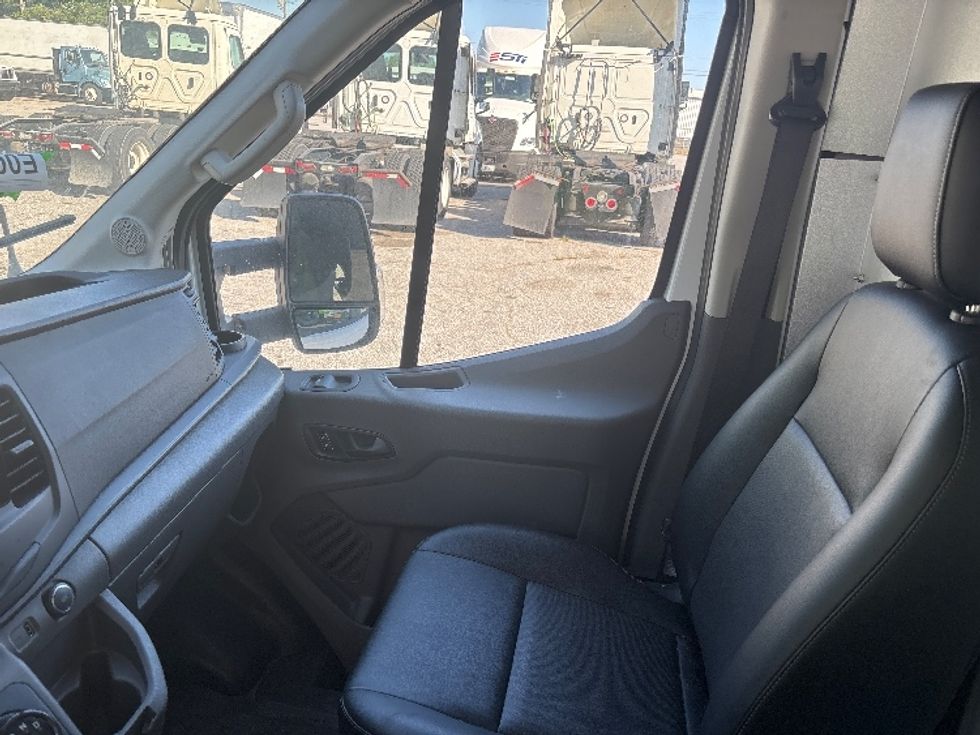 Cargo Van (Panel Van)-Alternative Fuel Trucks & Tractors-Ford-2022-TRAN350E-Greer-SC-11,379\n\t\tmiles-$ 38,750 - Image 19