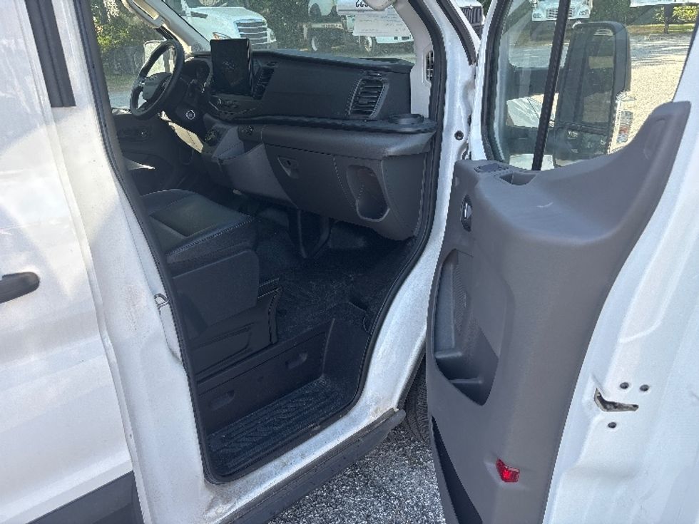 Cargo Van (Panel Van)-Alternative Fuel Trucks & Tractors-Ford-2022-TRAN350E-Greer-SC-11,379\n\t\tmiles-$ 38,750 - Image 20