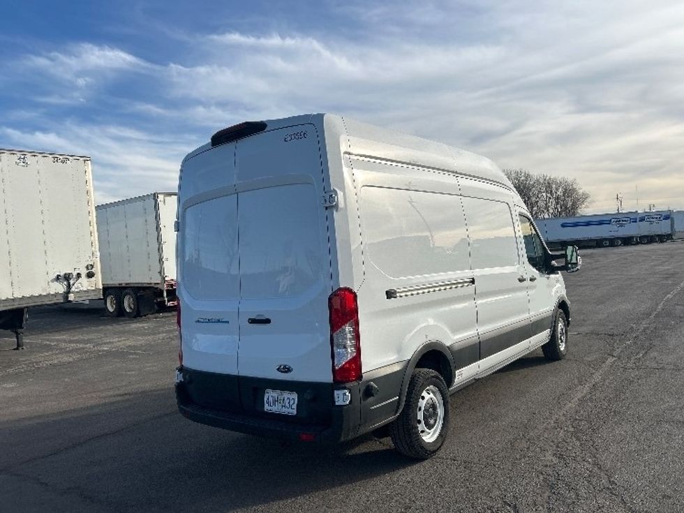 Cargo Van (Panel Van)-Alternative Fuel Trucks & Tractors-Ford-2022-TRAN350E-Kansas City-MO-1,344\n\t\tmiles-$ 42,500 - Image 10