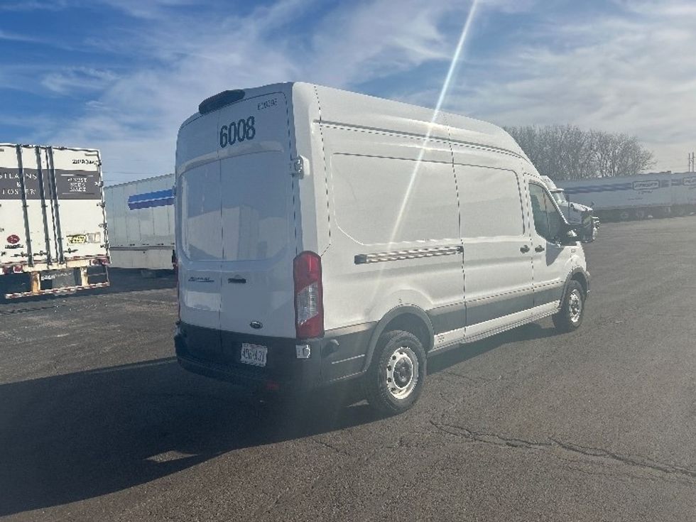 Cargo Van (Panel Van)-Alternative Fuel Trucks & Tractors-Ford-2022-TRAN350E-Kansas City-MO-2,103\n\t\tmiles-$ 42,500 - Image 10