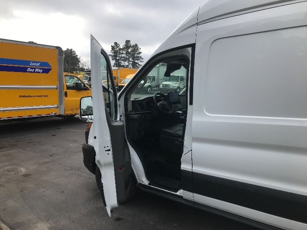 Cargo Van (Panel Van)-Alternative Fuel Trucks & Tractors-Ford-2022-TRAN350E-Ladson-SC-5,201\n\t\tmiles-$ 41,250 - Image 16