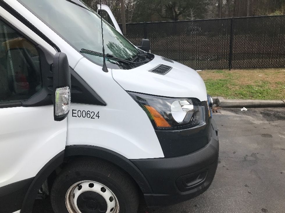 Cargo Van (Panel Van)-Alternative Fuel Trucks & Tractors-Ford-2022-TRAN350E-Ladson-SC-5,201\n\t\tmiles-$ 41,250 - Image 23