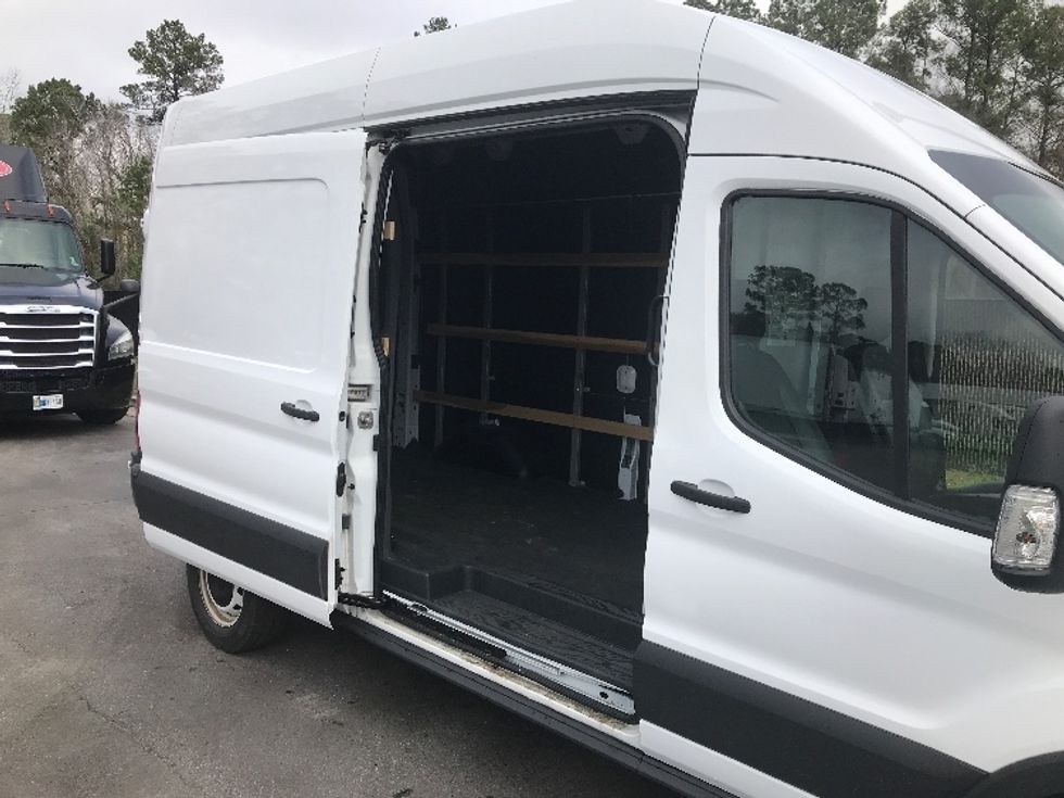Cargo Van (Panel Van)-Alternative Fuel Trucks & Tractors-Ford-2022-TRAN350E-Ladson-SC-5,201\n\t\tmiles-$ 41,250 - Image 26