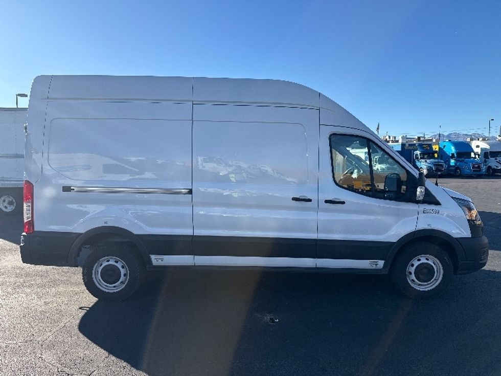Cargo Van (Panel Van)-Alternative Fuel Trucks & Tractors-Ford-2022-TRAN350E-Las Vegas-NV-11,079\n\t\tmiles-$ 41,500 - Image 14