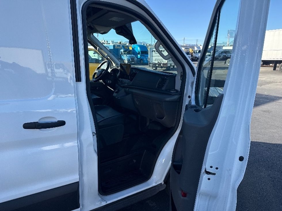 Cargo Van (Panel Van)-Alternative Fuel Trucks & Tractors-Ford-2022-TRAN350E-Las Vegas-NV-11,079\n\t\tmiles-$ 41,500 - Image 19