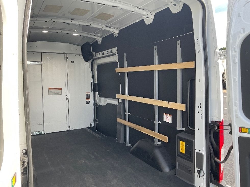 Cargo Van (Panel Van)-Alternative Fuel Trucks & Tractors-Ford-2022-TRAN350E-Little Rock-AR-5,064\n\t\tmiles-$ 40,250 - Image 10