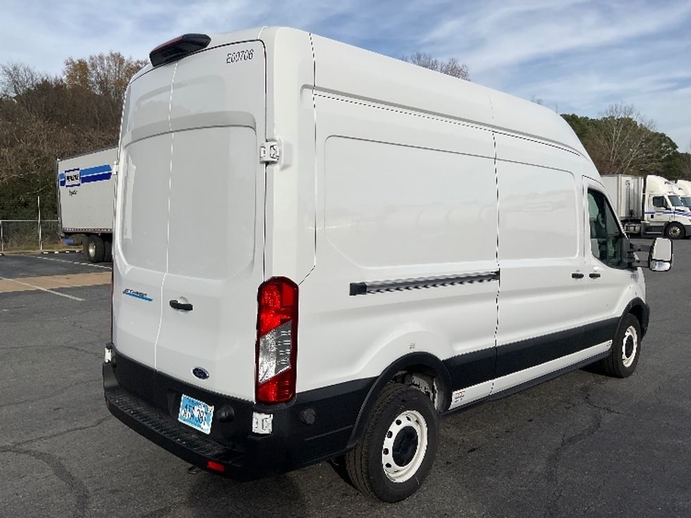 Cargo Van (Panel Van)-Alternative Fuel Trucks & Tractors-Ford-2022-TRAN350E-Little Rock-AR-5,064\n\t\tmiles-$ 40,250 - Image 11