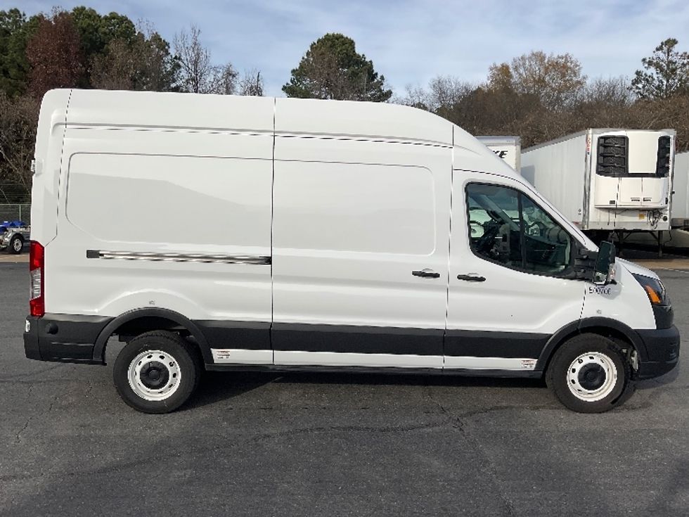 Cargo Van (Panel Van)-Alternative Fuel Trucks & Tractors-Ford-2022-TRAN350E-Little Rock-AR-5,064\n\t\tmiles-$ 40,250 - Image 12