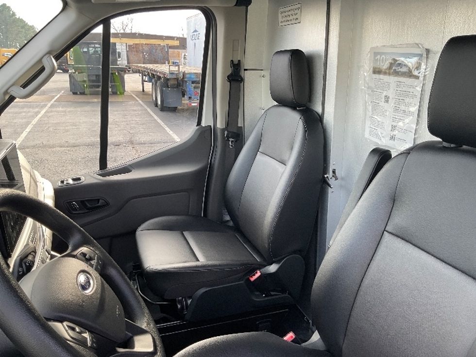 Cargo Van (Panel Van)-Alternative Fuel Trucks & Tractors-Ford-2022-TRAN350E-Little Rock-AR-5,064\n\t\tmiles-$ 40,250 - Image 16