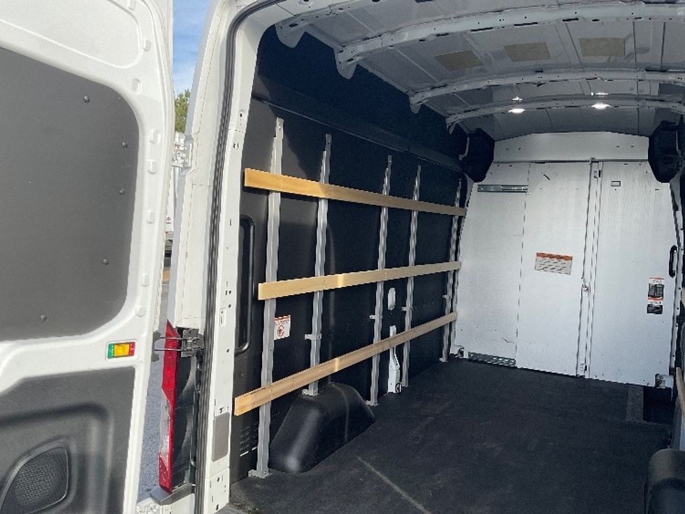 Cargo Van (Panel Van)-Alternative Fuel Trucks & Tractors-Ford-2022-TRAN350E-Little Rock-AR-5,064\n\t\tmiles-$ 40,250 - Image 9