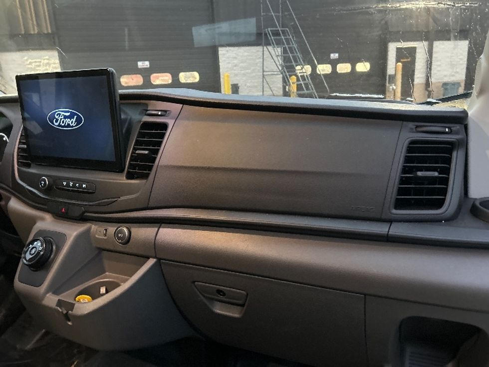 Cargo Van (Panel Van)-Alternative Fuel Trucks & Tractors-Ford-2022-TRAN350E-Middlefield-OH-7,761\n\t\tmiles-$ 41,750 - Image 19