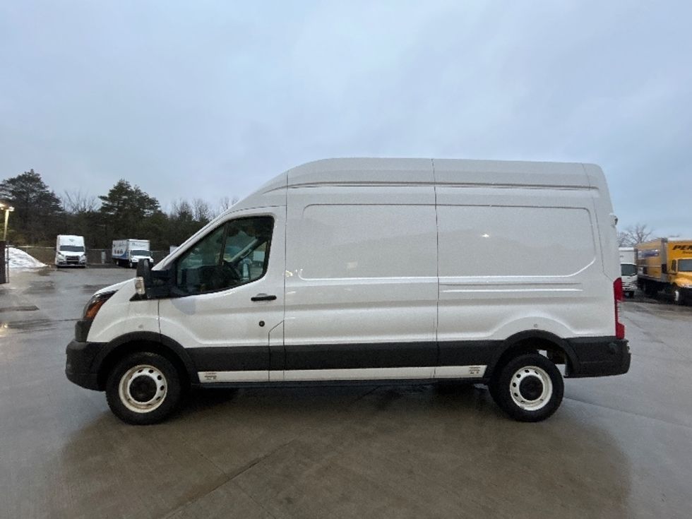 Cargo Van (Panel Van)-Alternative Fuel Trucks & Tractors-Ford-2022-TRAN350E-Middlefield-OH-7,761\n\t\tmiles-$ 41,750 - Image 4