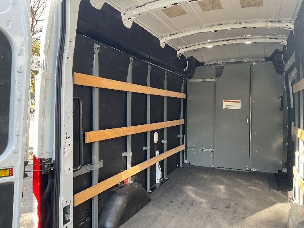 2022 Ford Transit photo 5