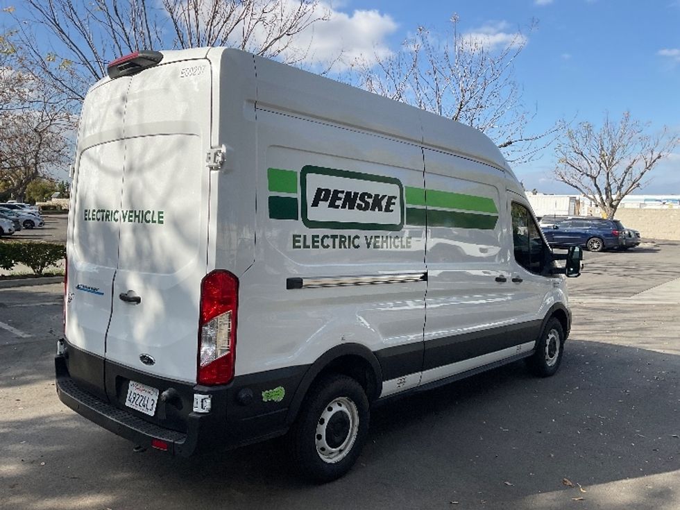 2022 Ford Transit photo 6