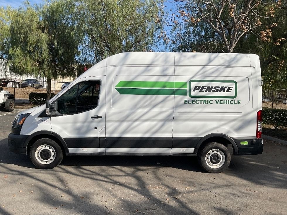 Cargo Van (Panel Van)-Alternative Fuel Trucks & Tractors-Ford-2022-TRAN350E-Montebello-CA-40,934\n\t\tmiles-$ 40,000 - Image 4