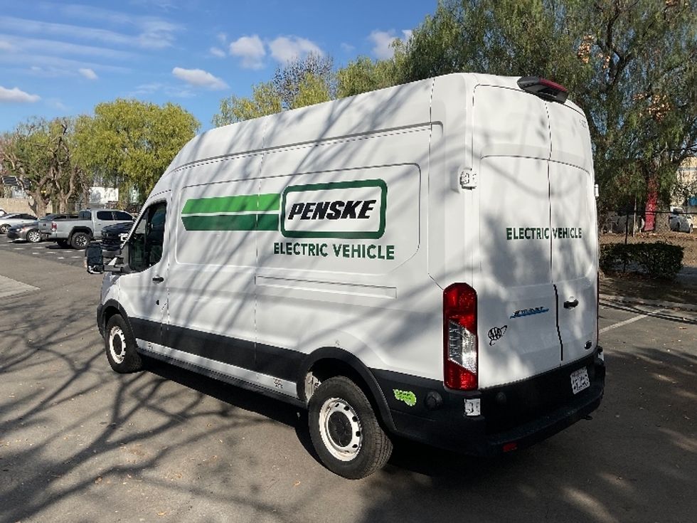 2022 Ford Transit photo 2