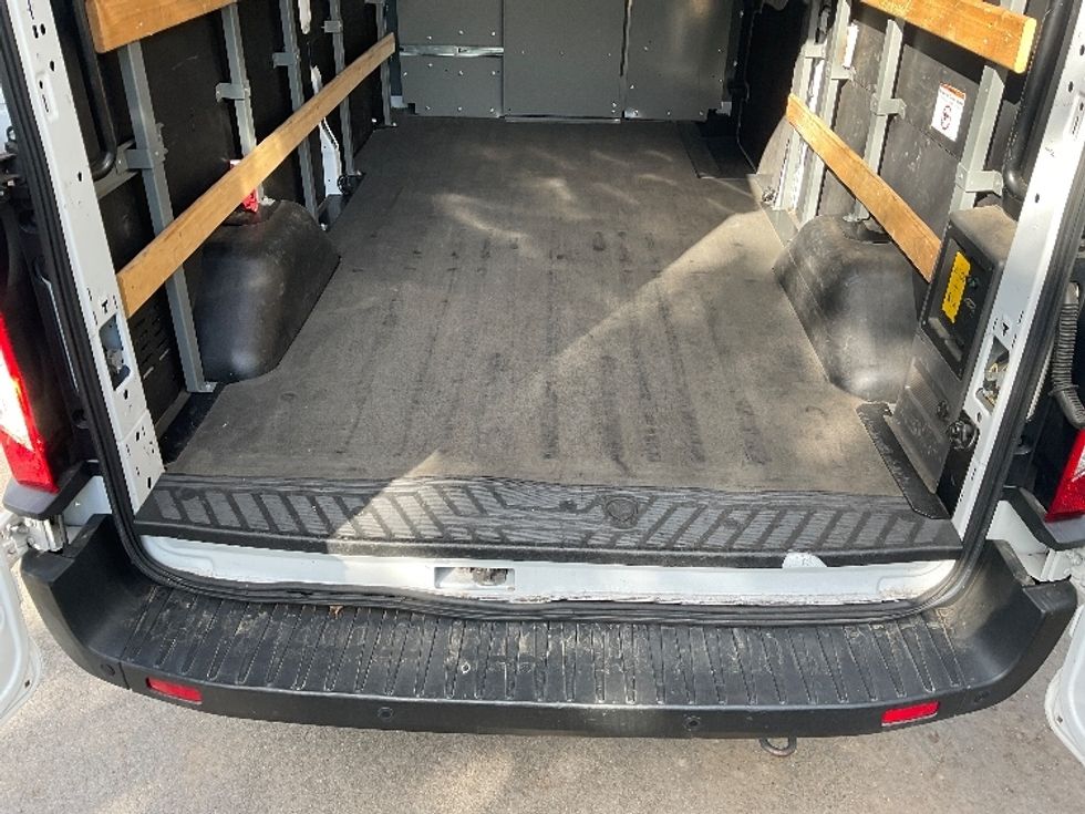 Cargo Van (Panel Van)-Alternative Fuel Trucks & Tractors-Ford-2022-TRAN350E-Montebello-CA-40,934\n\t\tmiles-$ 40,000 - Image 9