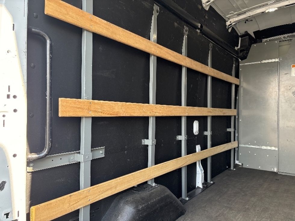 Cargo Van (Panel Van)-Alternative Fuel Trucks & Tractors-Ford-2022-TRAN350E-Montebello-CA-45,076\n\t\tmiles-$ 40,000 - Image 10