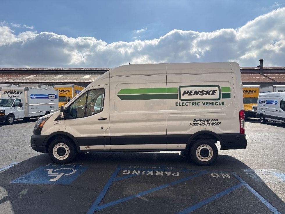 Cargo Van (Panel Van)-Alternative Fuel Trucks & Tractors-Ford-2022-TRAN350E-Montebello-CA-45,076\n\t\tmiles-$ 40,000 - Image 4